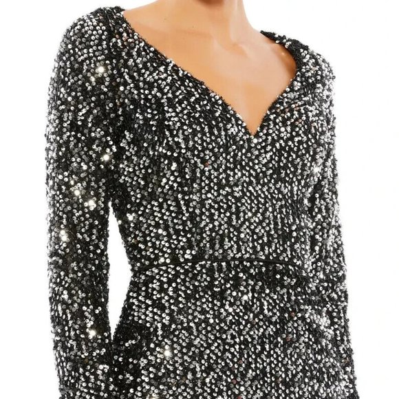 Mac Duggal Black Silver Sequin Long Sleeve Trumpet Gown - Picture 5 of 5